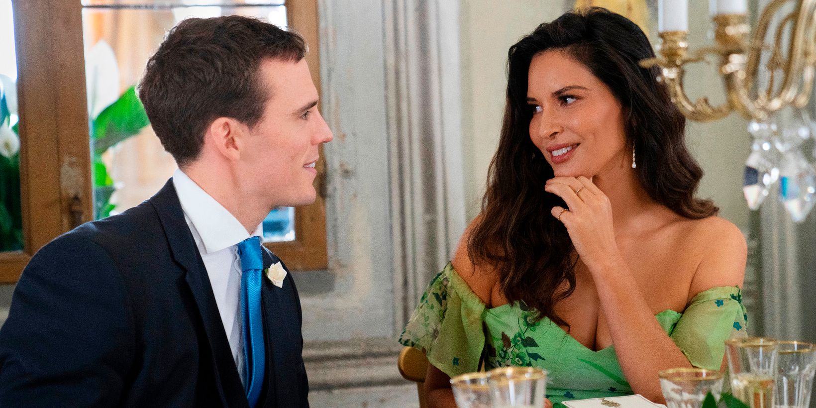 Sam Claflin og Olivia Munn i Love. Wedding. Repeat.