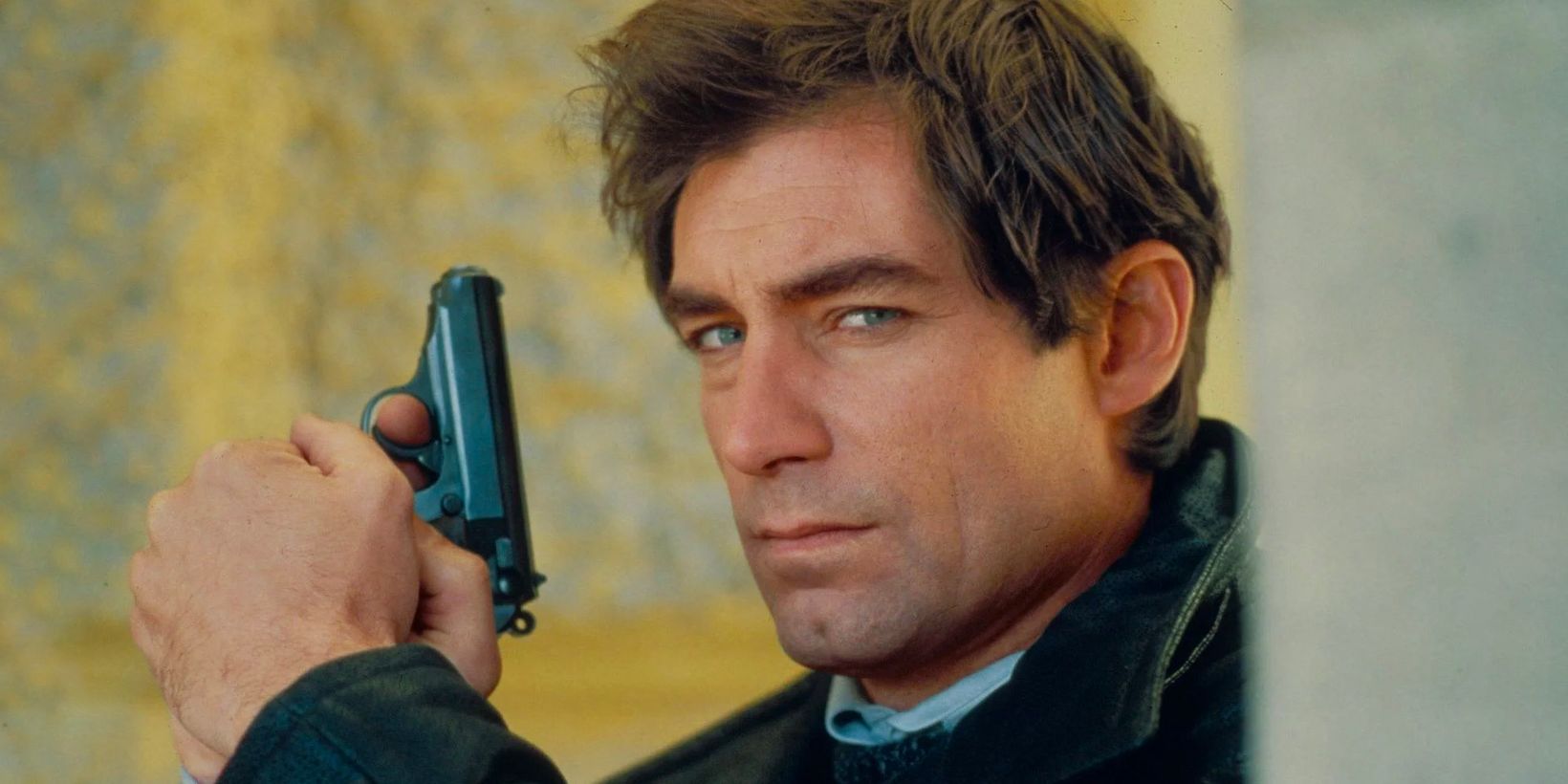 Timothy Dalton som James Bond