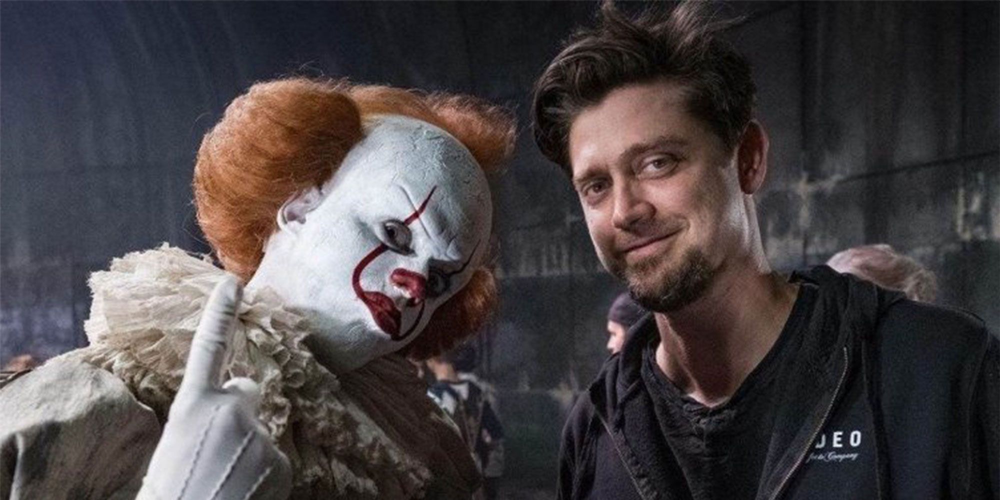 Bill Skarsgård og Andy Muschietti på settet til IT