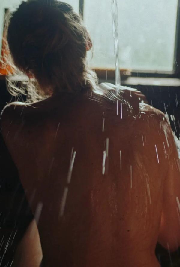 Bilde fra 'Smoke Sauna Sisterhood'