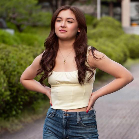 Anna Cathcart i XO Kitty sesong 3