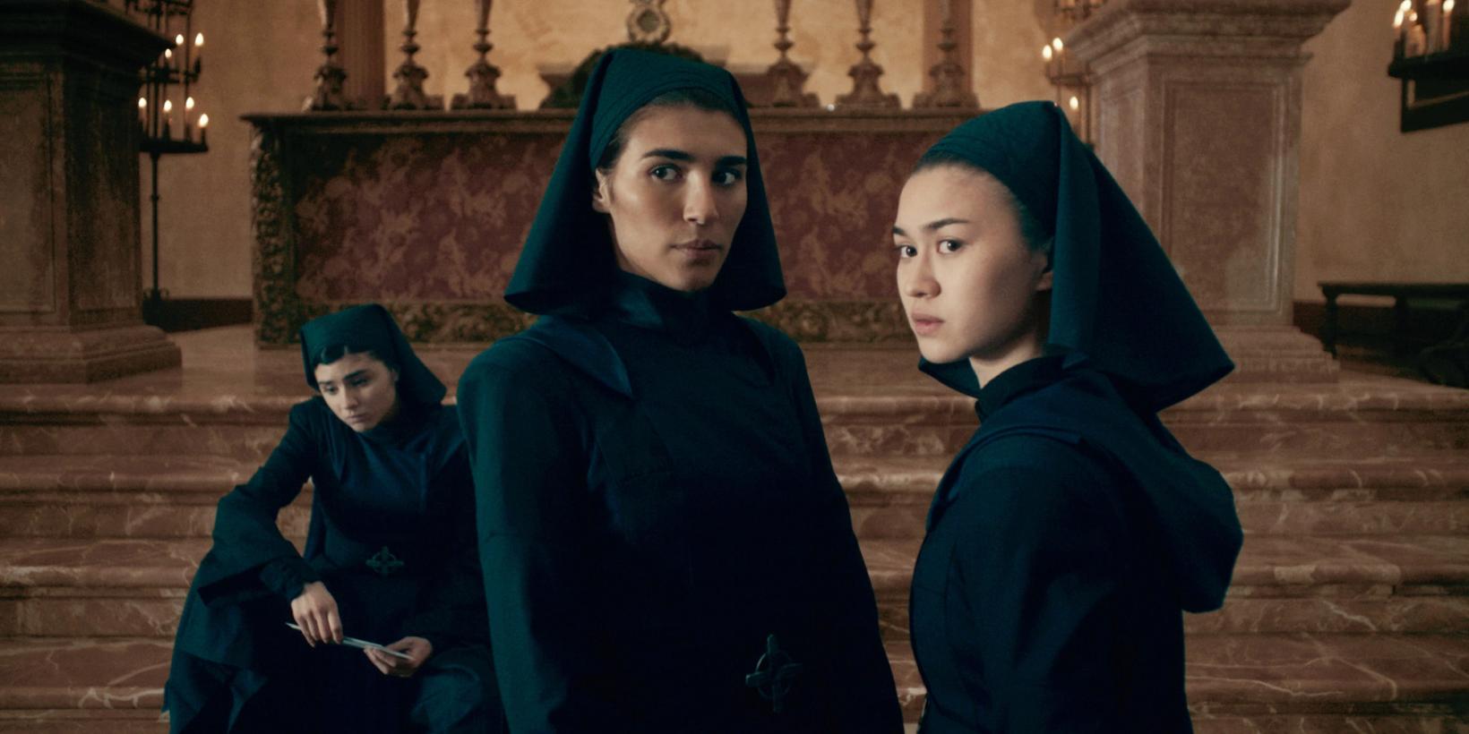 Lorena Andrea og Olivia Delcán i Warrior Nun sesong 1