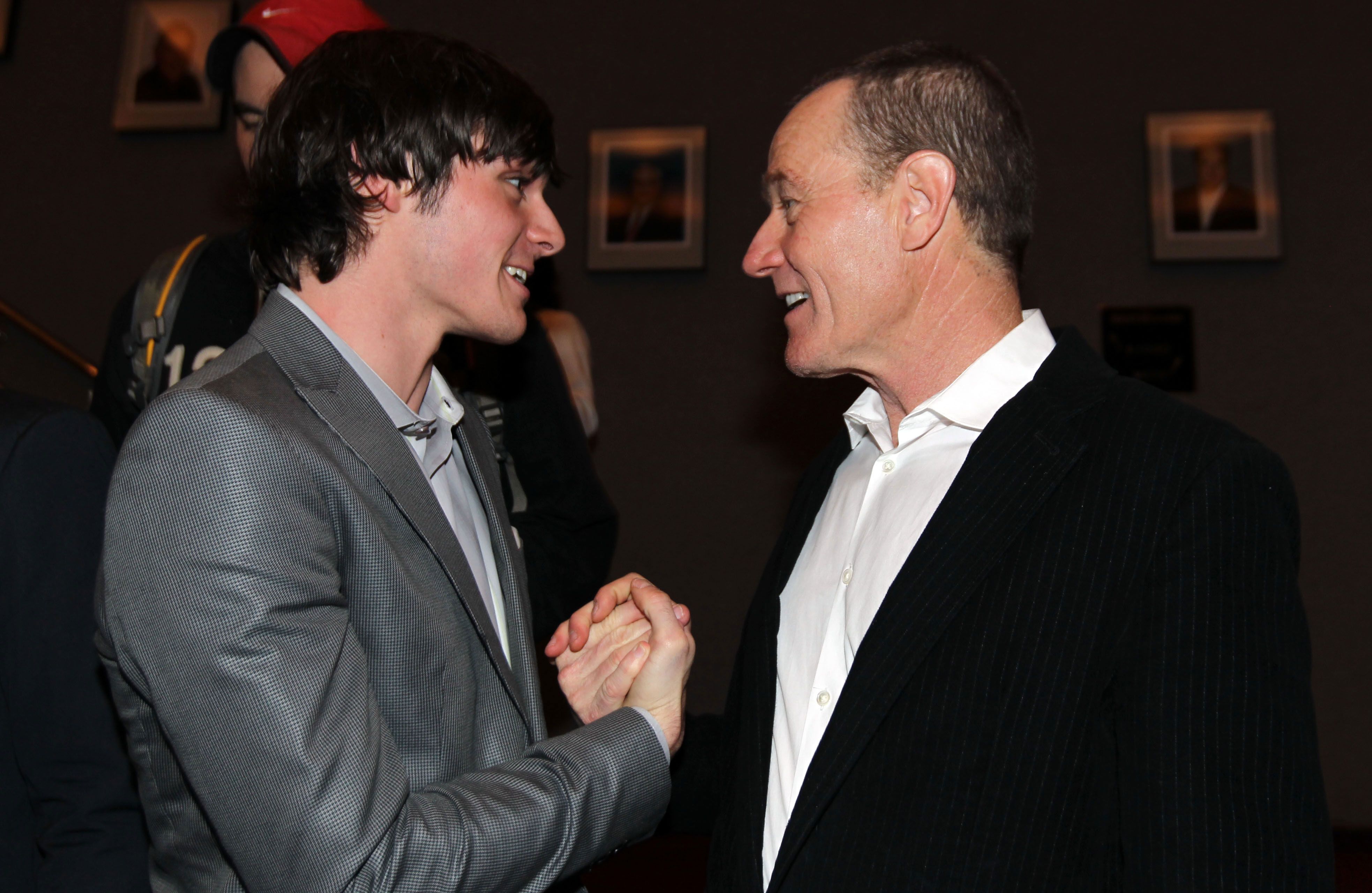 Bryan Cranston og RJ Mitte i 2013