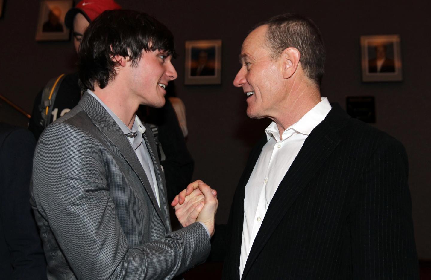 Bryan Cranston og RJ Mitte i 2013