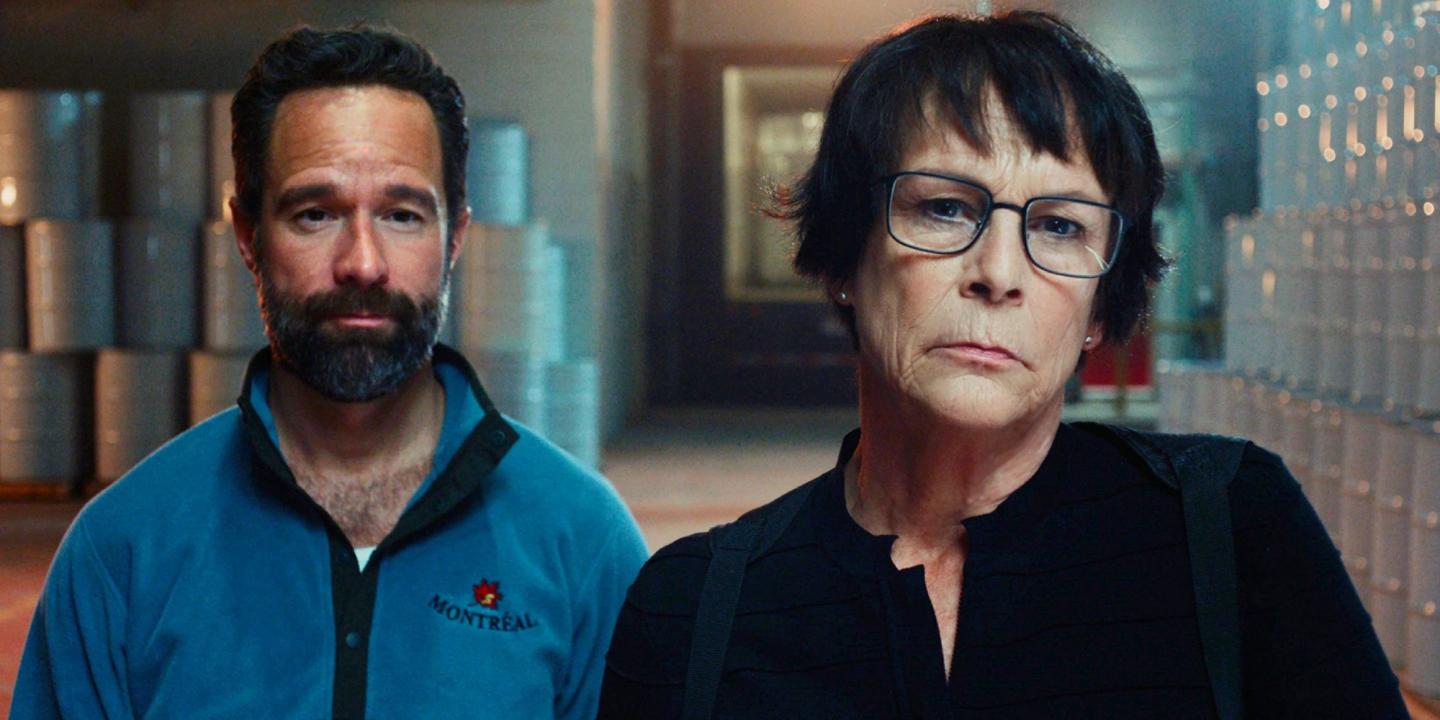 Chris Diamantopoulos og Jamie Lee Curtis i The Sticky