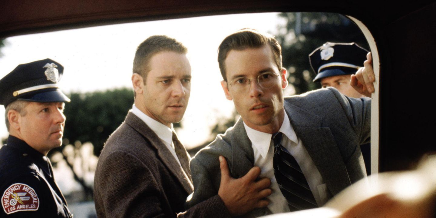 Russell Crowe og Guy Pearce i L.A. Confidential