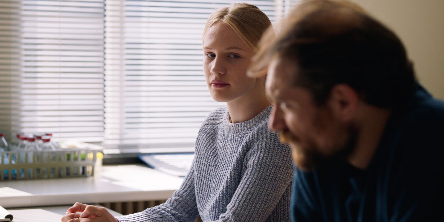 Stillbilde fra Girl