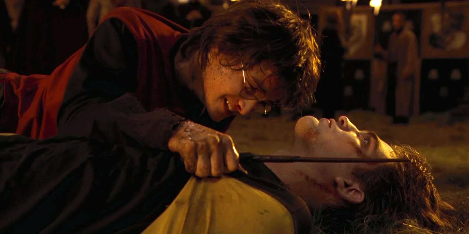 Daniel Radcliffe og Robert Pattinson i Harry Potter og Ildbegeret