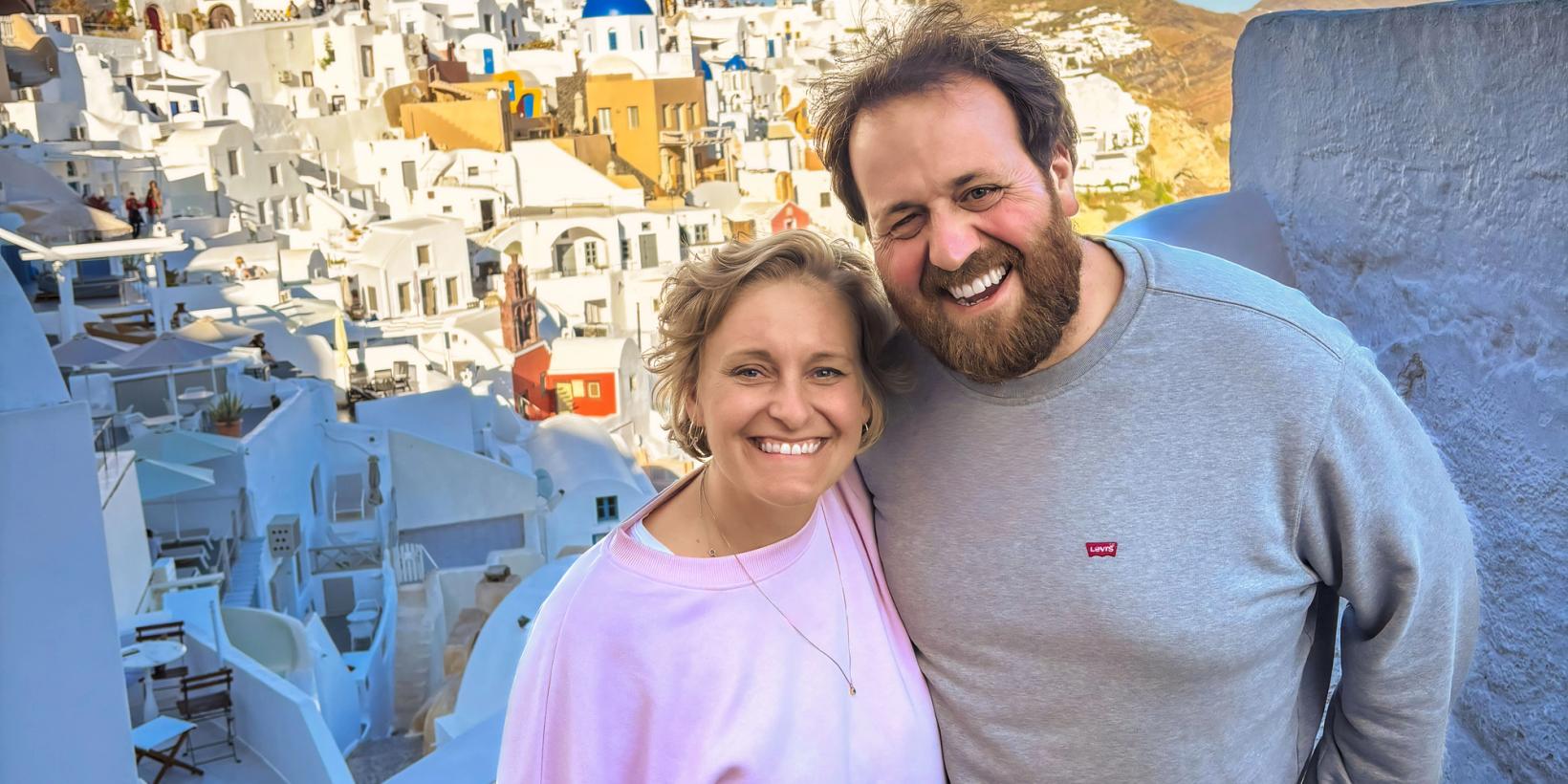 Promobilde for Tuva & Ronny: Eit lite hotell i Hellas