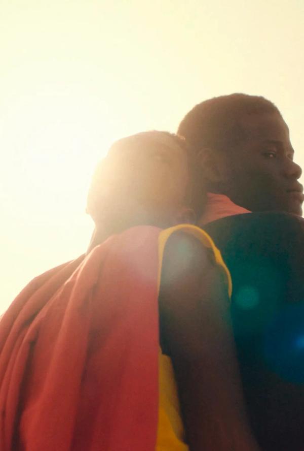 Bilde fra 'Hviskende sand'