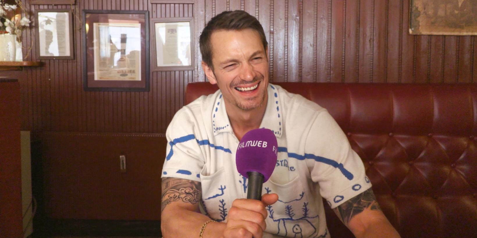 Joel Kinnaman med Filmweb-mikrofon