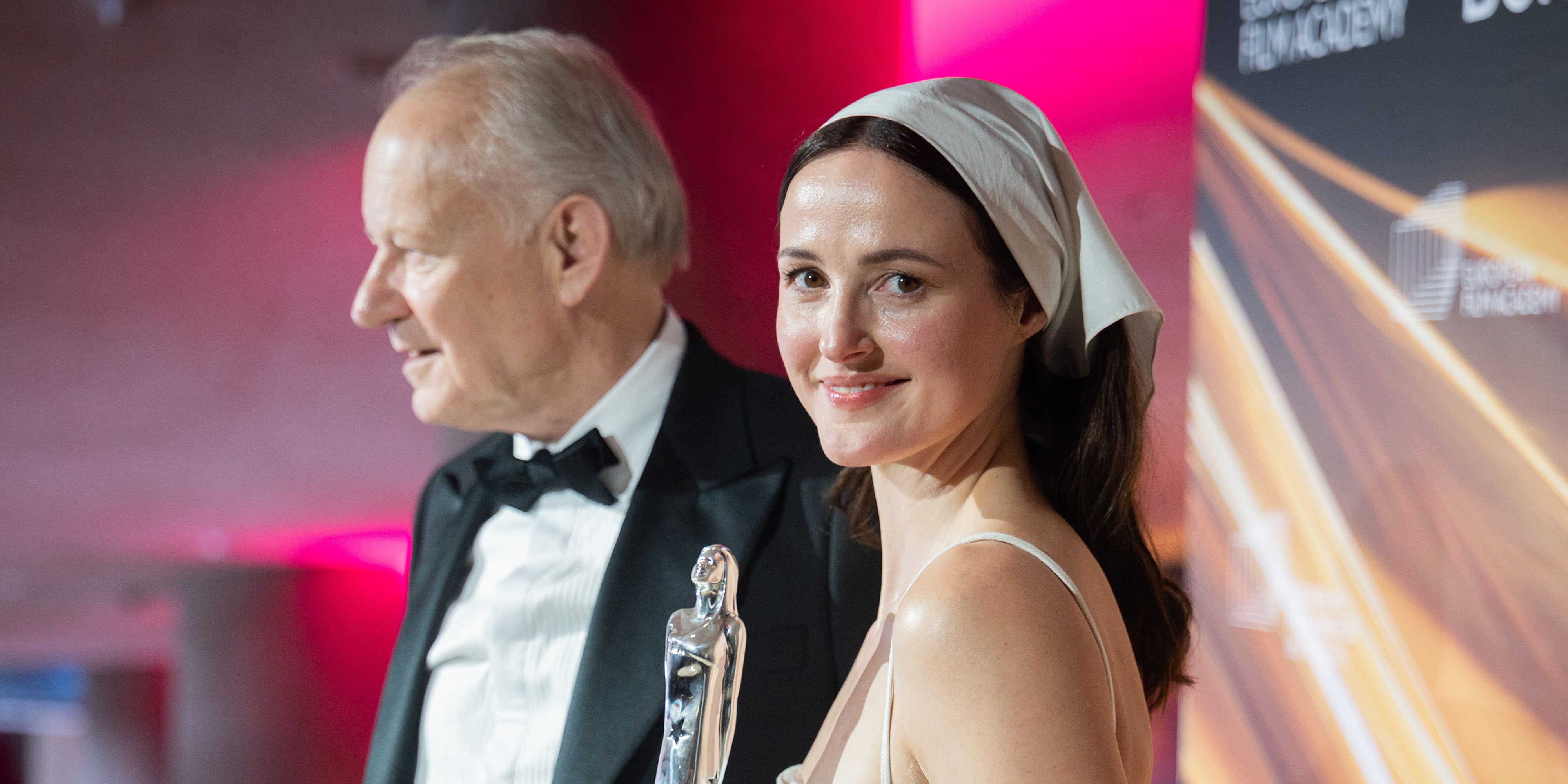Renate Reinsve og Stellan Skarsgård