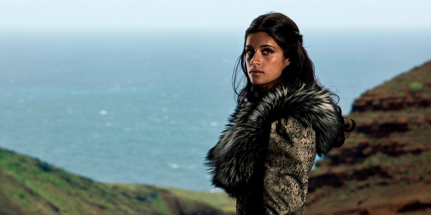 Anya Chalotra i The Witcher sesong 1