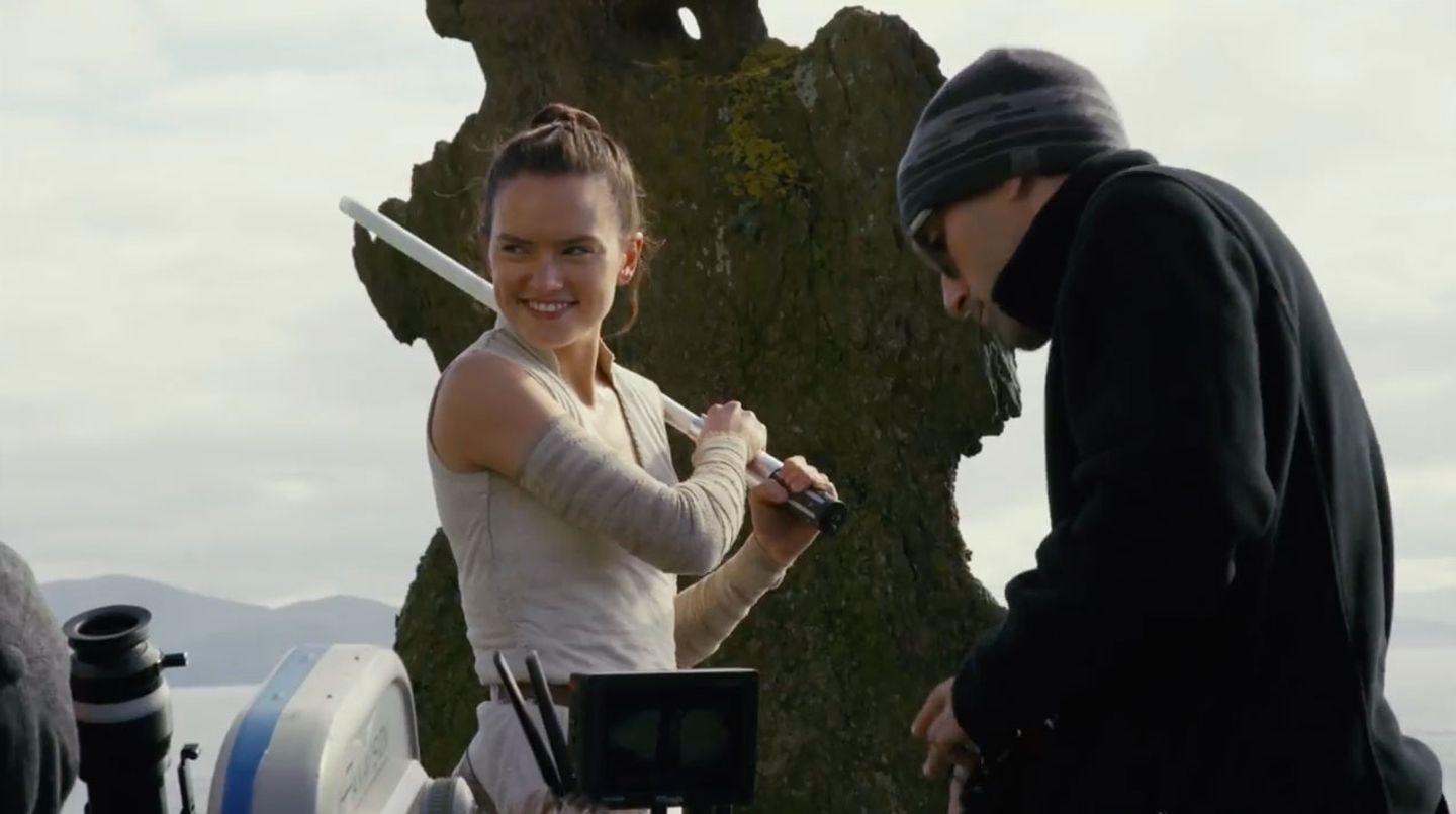 Daisy Ridley på settet til Star Wars: The Last Jedi