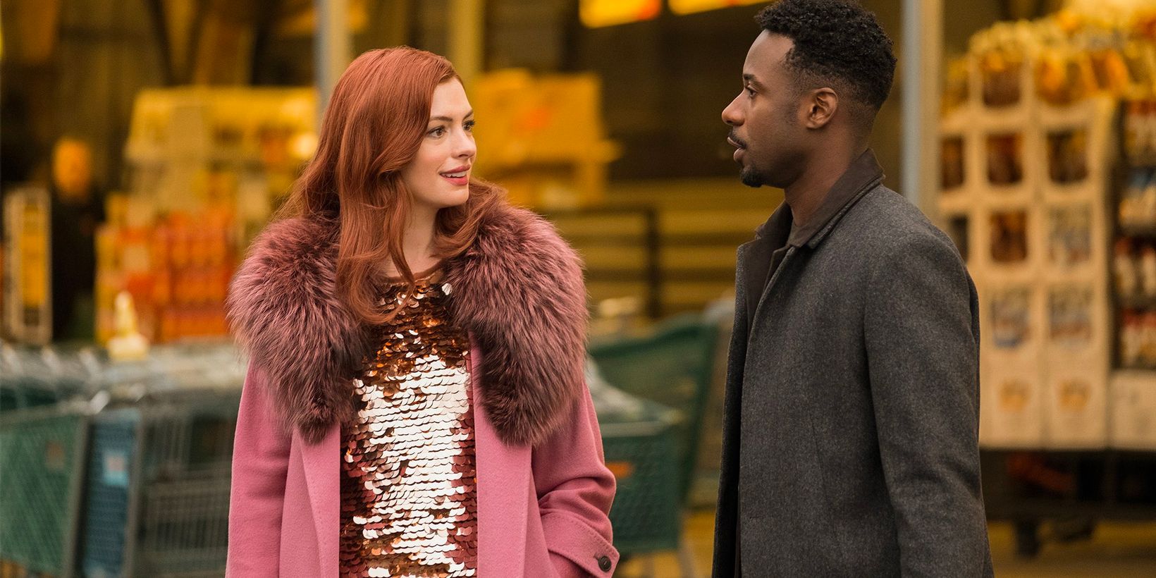 Anne Hathaway og Gary Carr i Modern Love