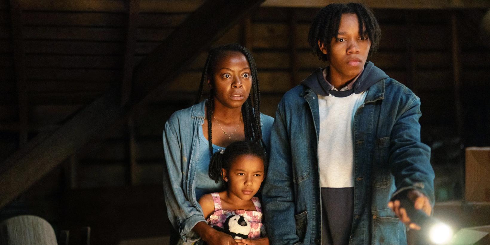 Stillbilde fra The Woman in the Yard