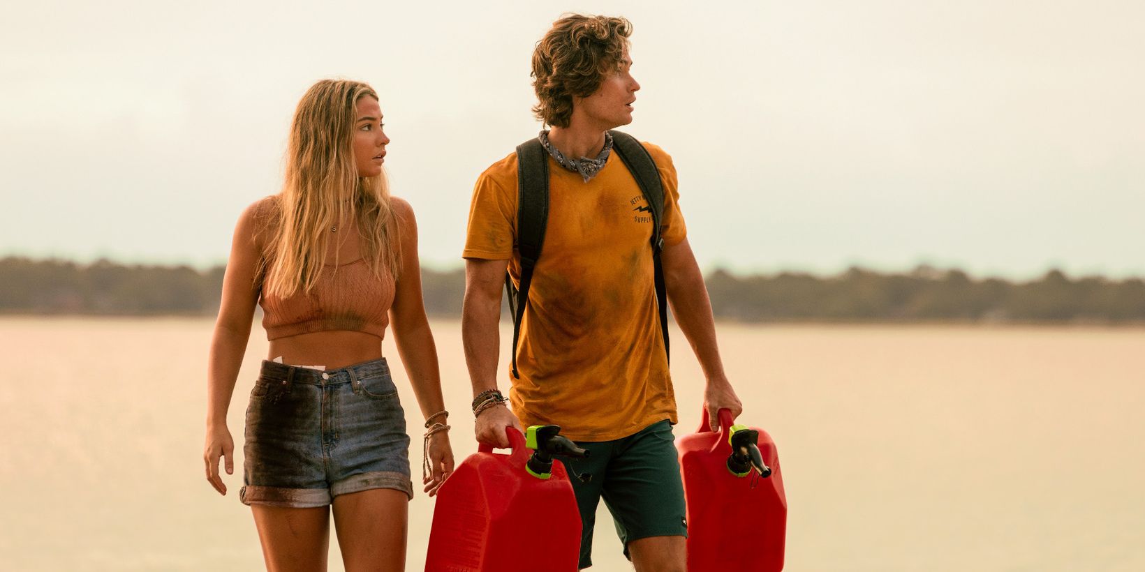 Madelyn Cline og Chase Stokes i Outer Banks sesong 2