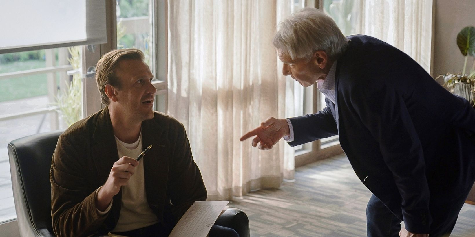 Jason Segel og Harrison Ford i Shrinking
