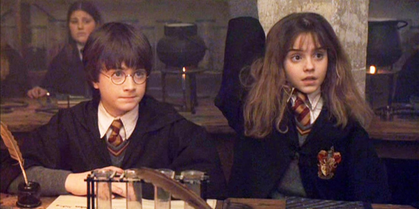 Daniel Radcliffe og Emma Watson i Harry Potter og de vises stein