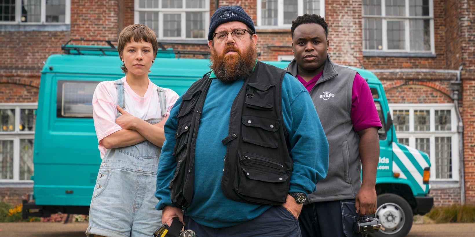 Emma D'Arcy, Nick Frost og Samson Kayo i Truth Seekers
