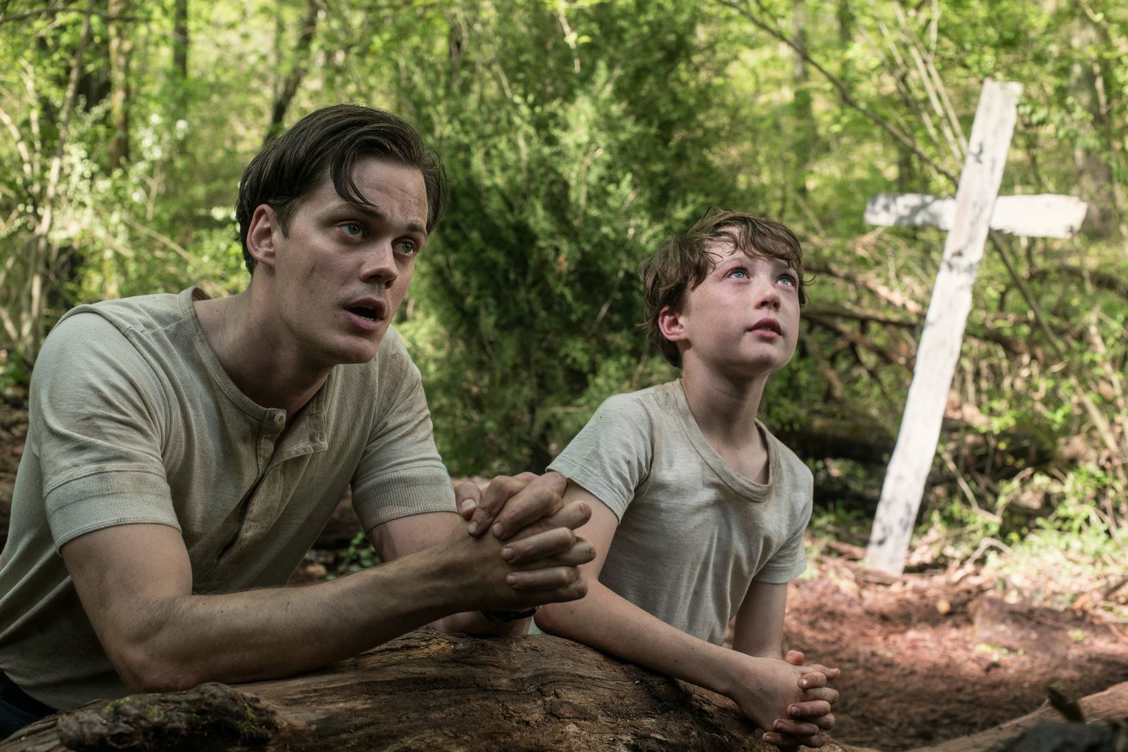 Bill Skarsgård og Michael Banks Repeta i The Devil All the Time