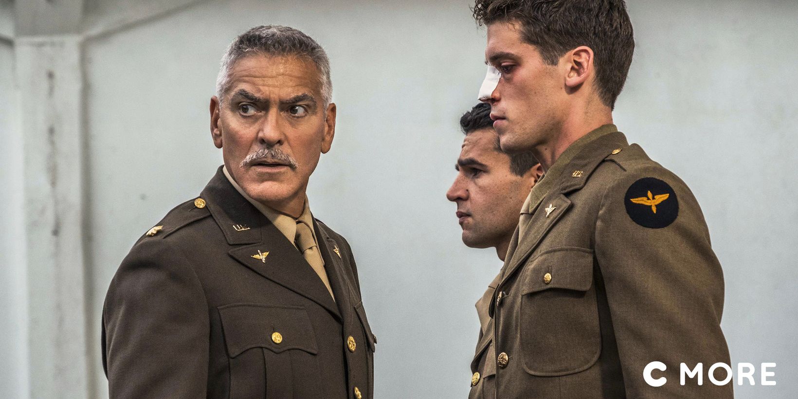 Catch-22 med CMore-logo