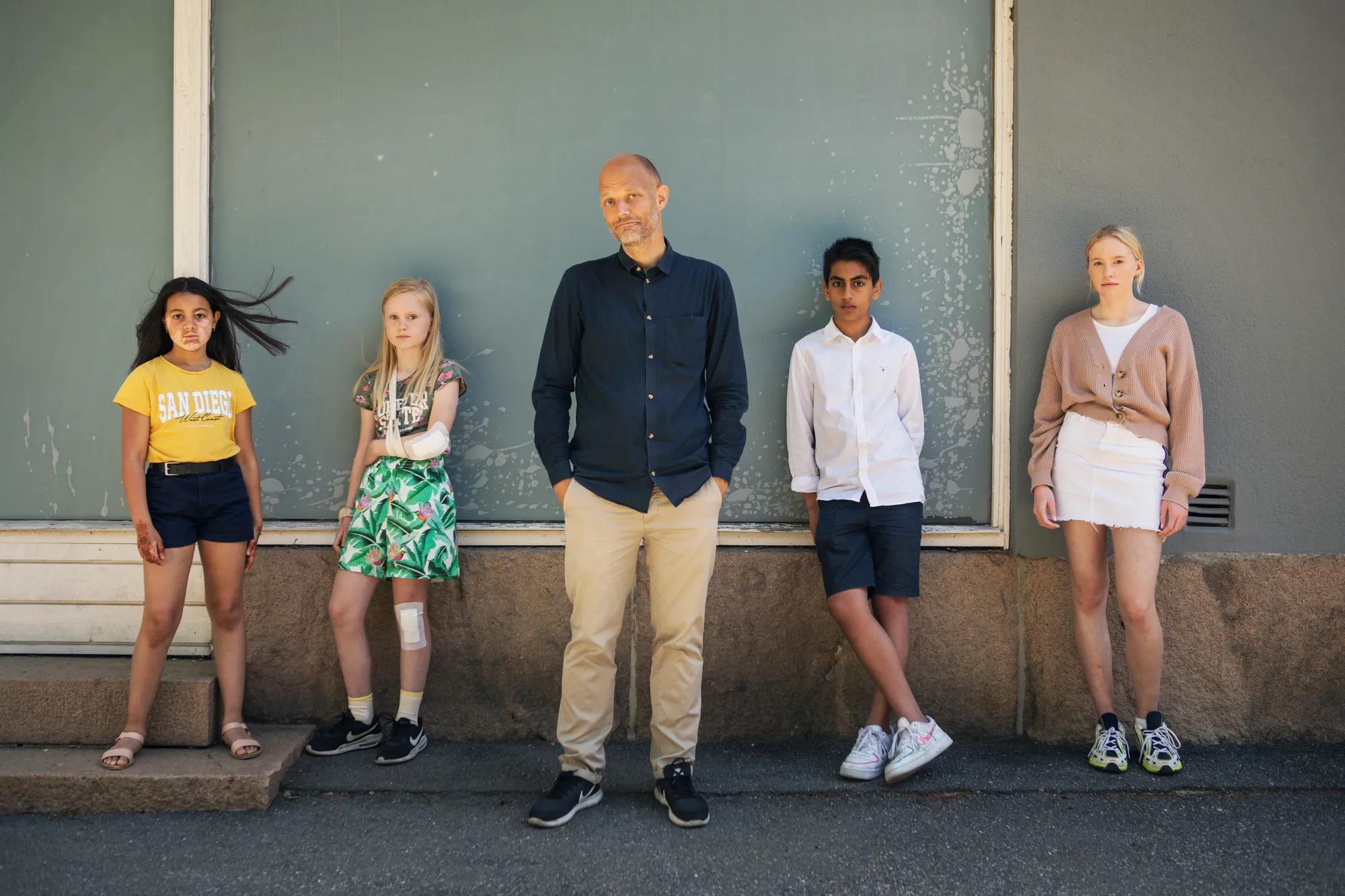 Eskil Vogt et al. posing for a photo