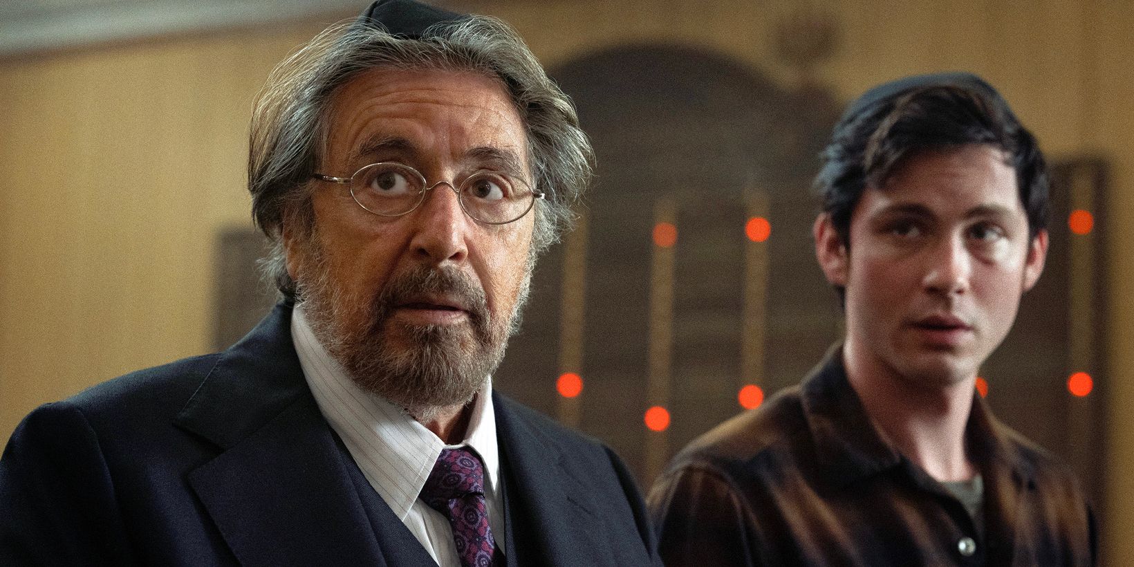 Al Pacino og Logan Lerman i Hunters sesong 1