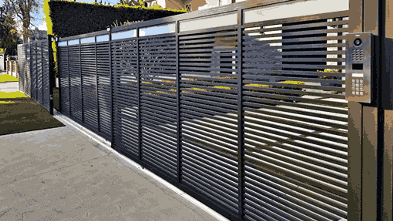 Sliding Gate vs Swing Gate? Which is Right for Me?