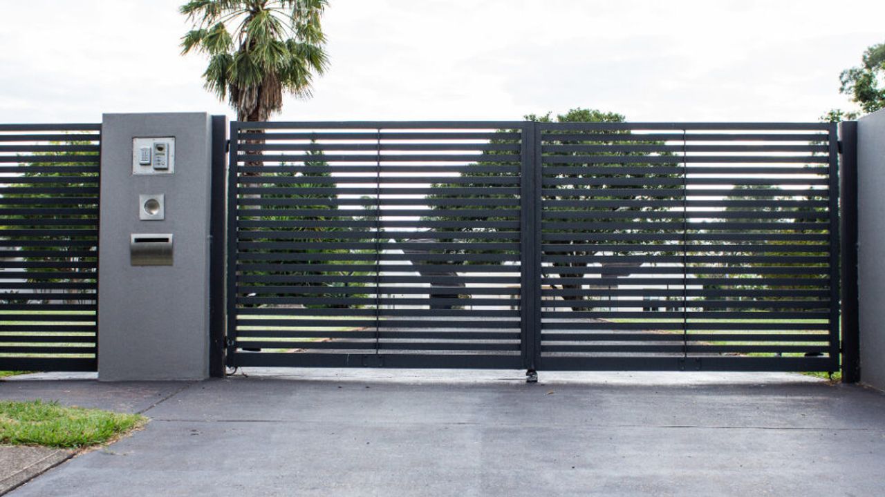 3 Reasons Why Installing Driveway Gates is a Great Choice