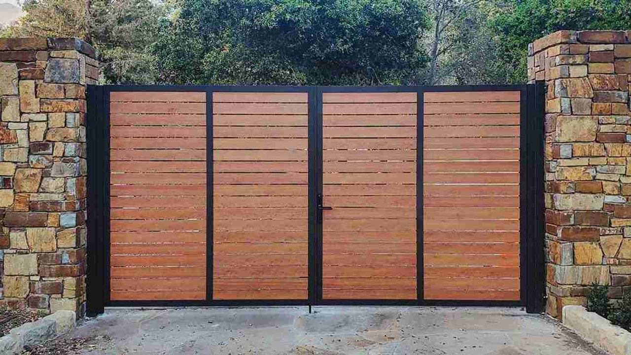Wood-Style Aluminum