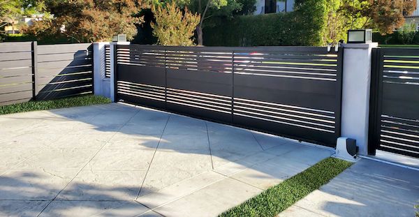 Studio City Fence and Gate - Gate of the Month