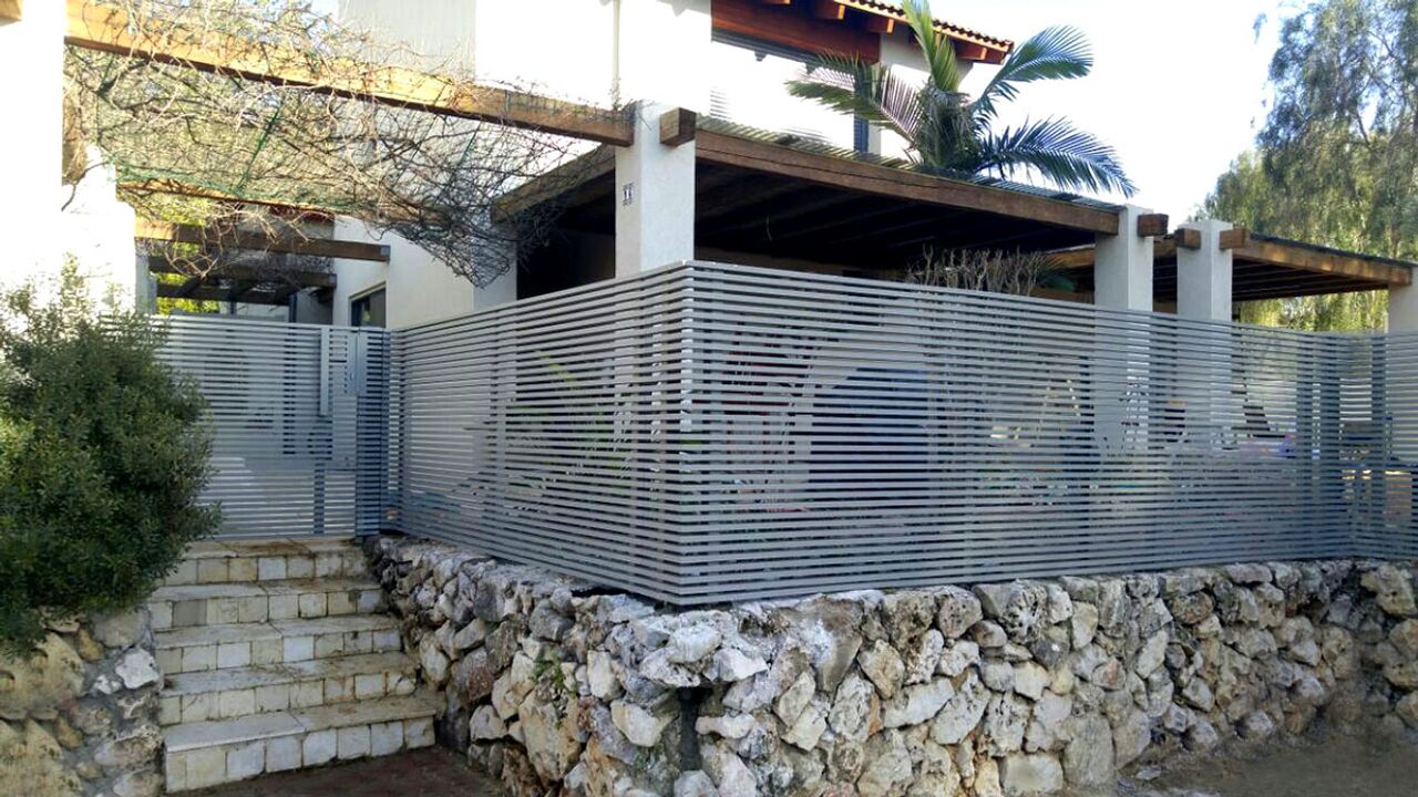 The 7 Big Mistakes in Buying a Home Security Gate or Fence
