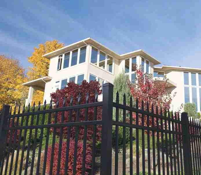 Ultra Traditional Fences
