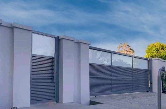 Woodland Hills Three Gate Project