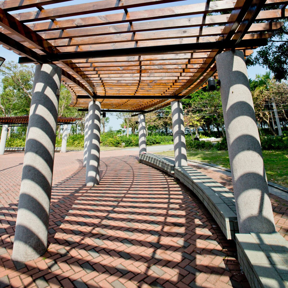 Los Angeles Homes and Businesses Can Benefit from a Shady Pergola