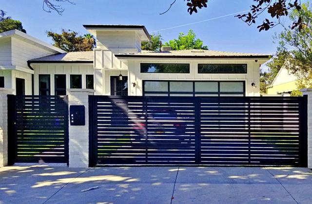 Explore Mulholland's Custom Solutions: Gates, Fences, and More for Your Studio City Home