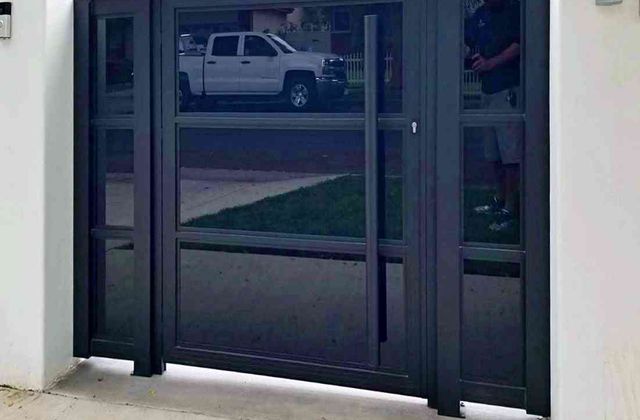 May 2019 Gate of the Month Delights Sherman Oaks Neighbors