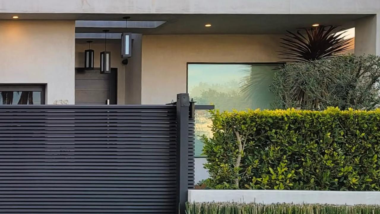Aluminum Driveway Gates: The Ultimate in Style and Security!