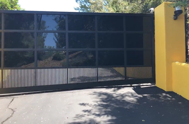 A Mulholland Gate and a Motor Bike Ride!