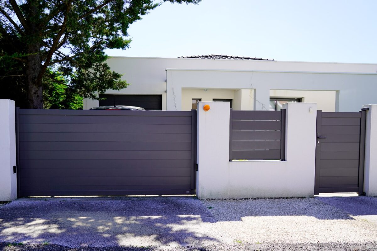 3 Advantages That Make Aluminum Privacy Fences Worth Considering