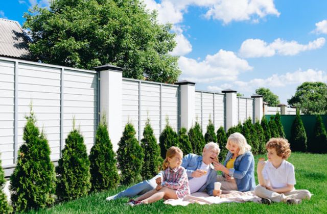 Why Privacy Fencing is a Good Idea for Most Families