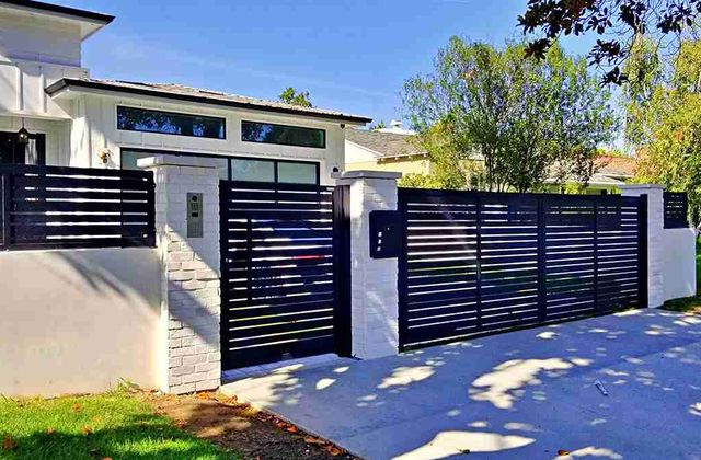 The Pros and Cons of Aluminum Fences & Gates