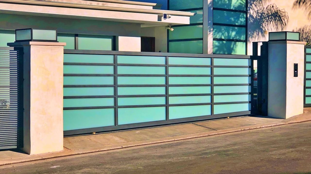 Encino Aluminum Gates and Fencing