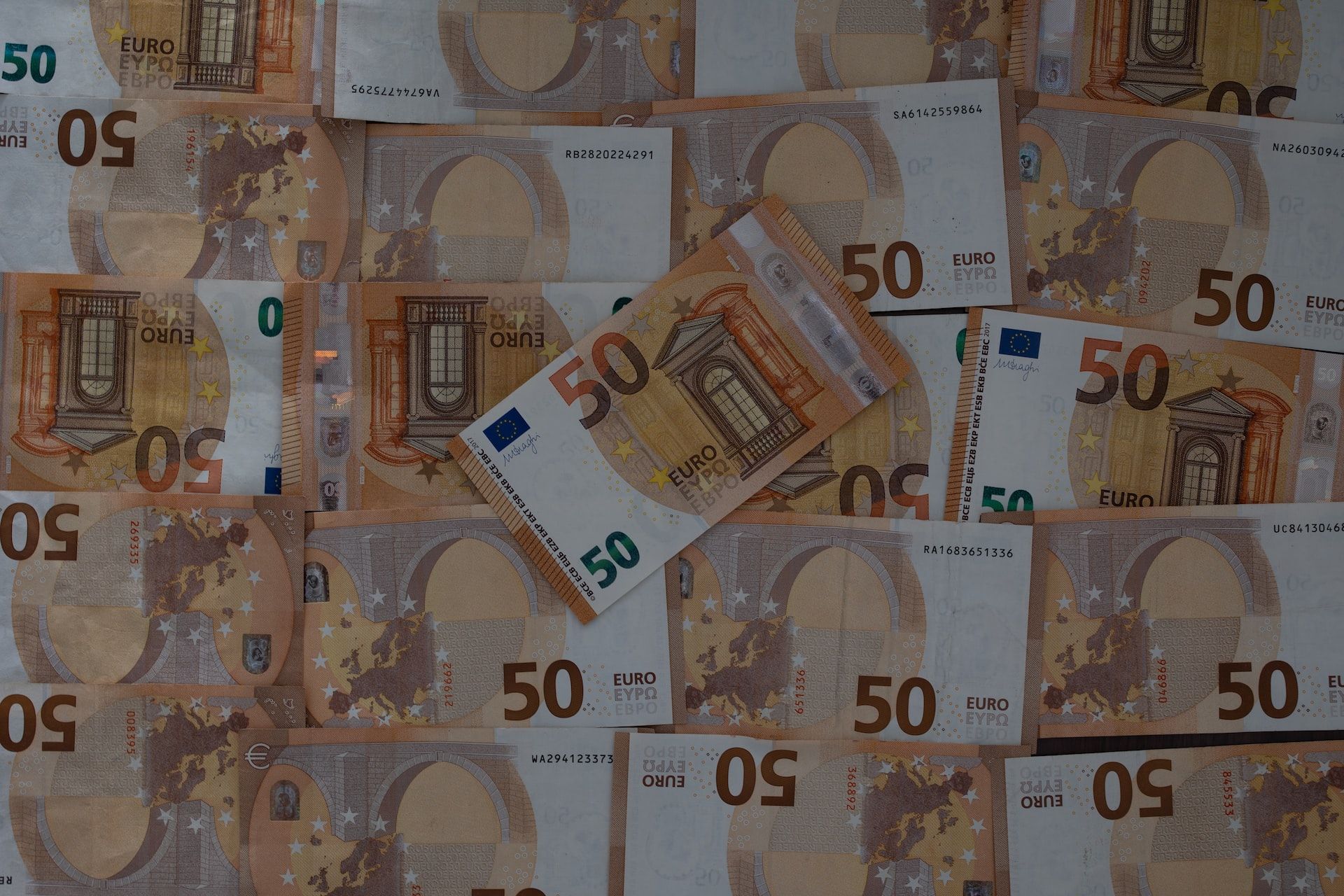 1000 Евро. 1000 Евро купюра. Банкноты евро Сток. 400 Миллионов евро.