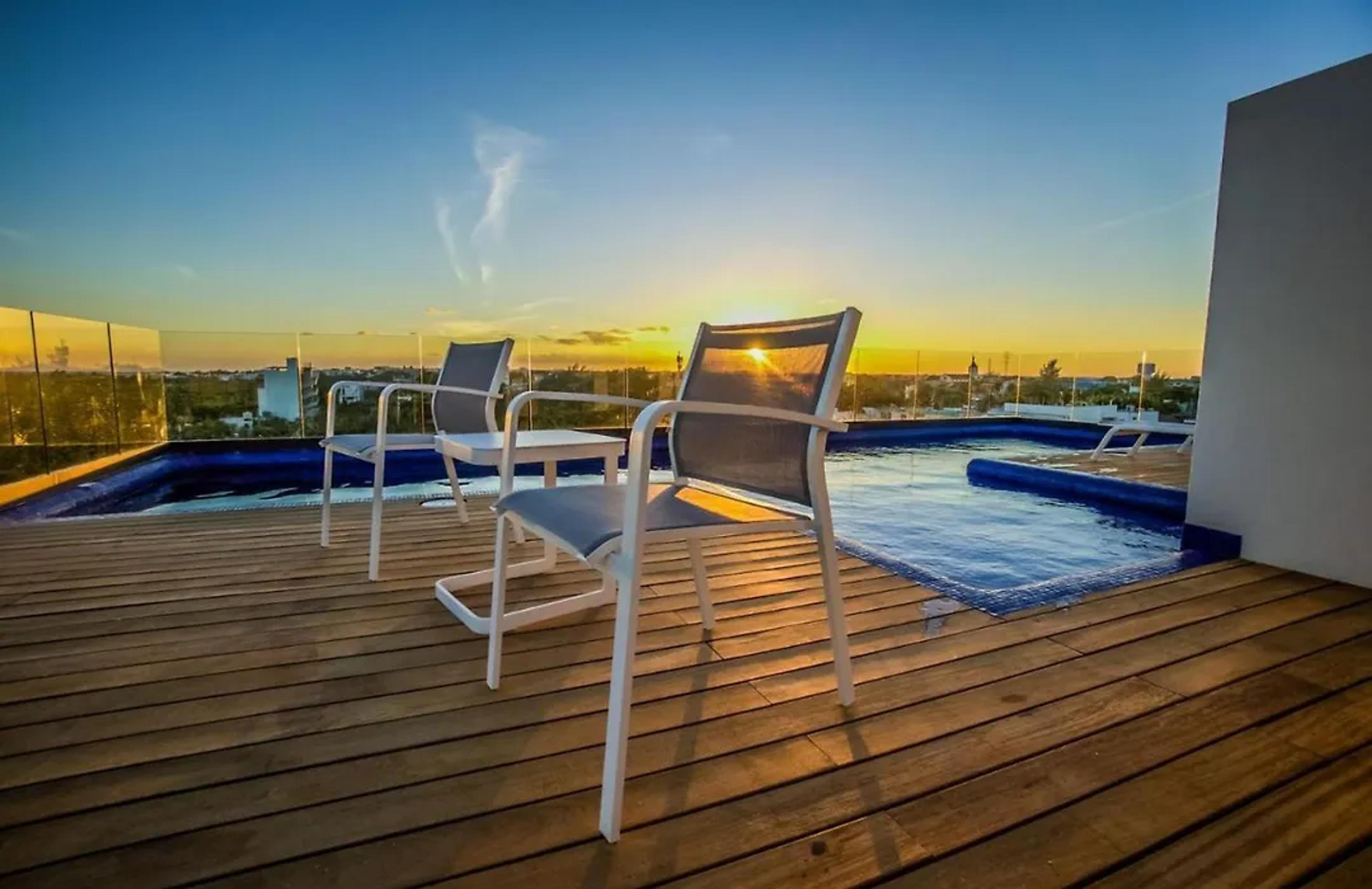 Polo 88 | Two-Bedroom: Bright Living Steps from the Best Beach in Playa — photo 2