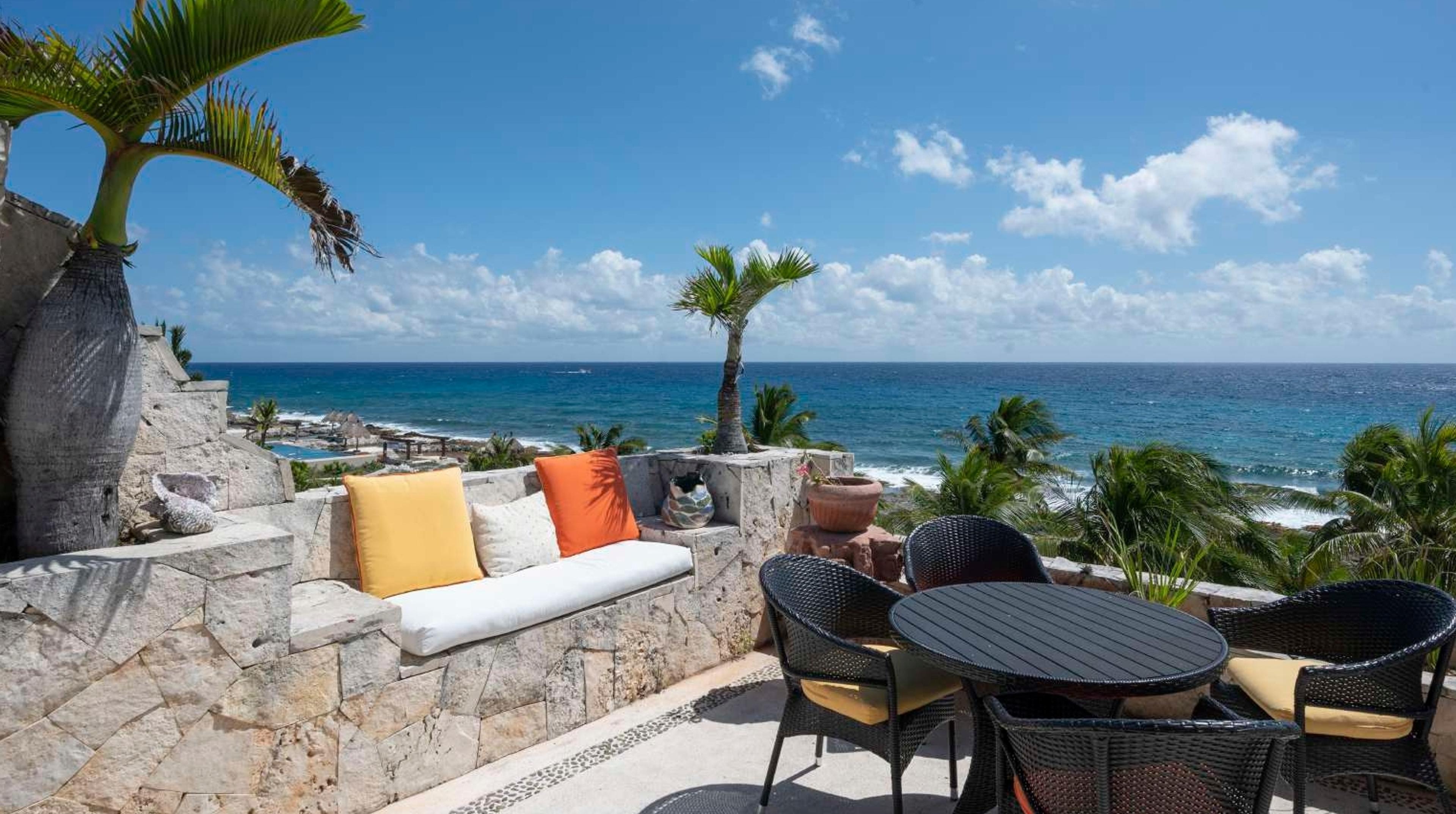 Quinta Luna | Exclusive 3-Bedroom Penthouse in Puerto Aventuras with Views — photo 2