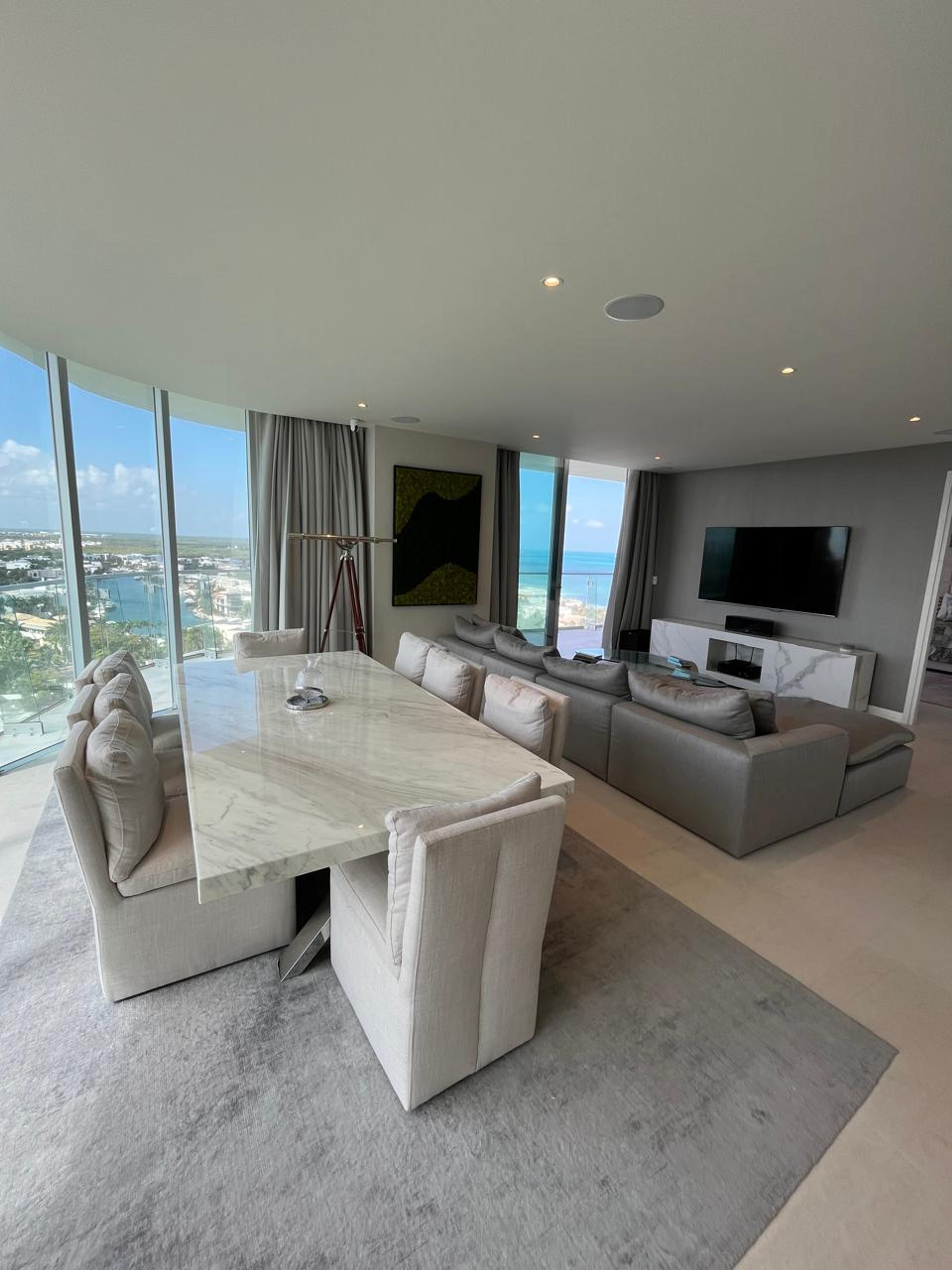 SLS Harbour Beach — photo 12