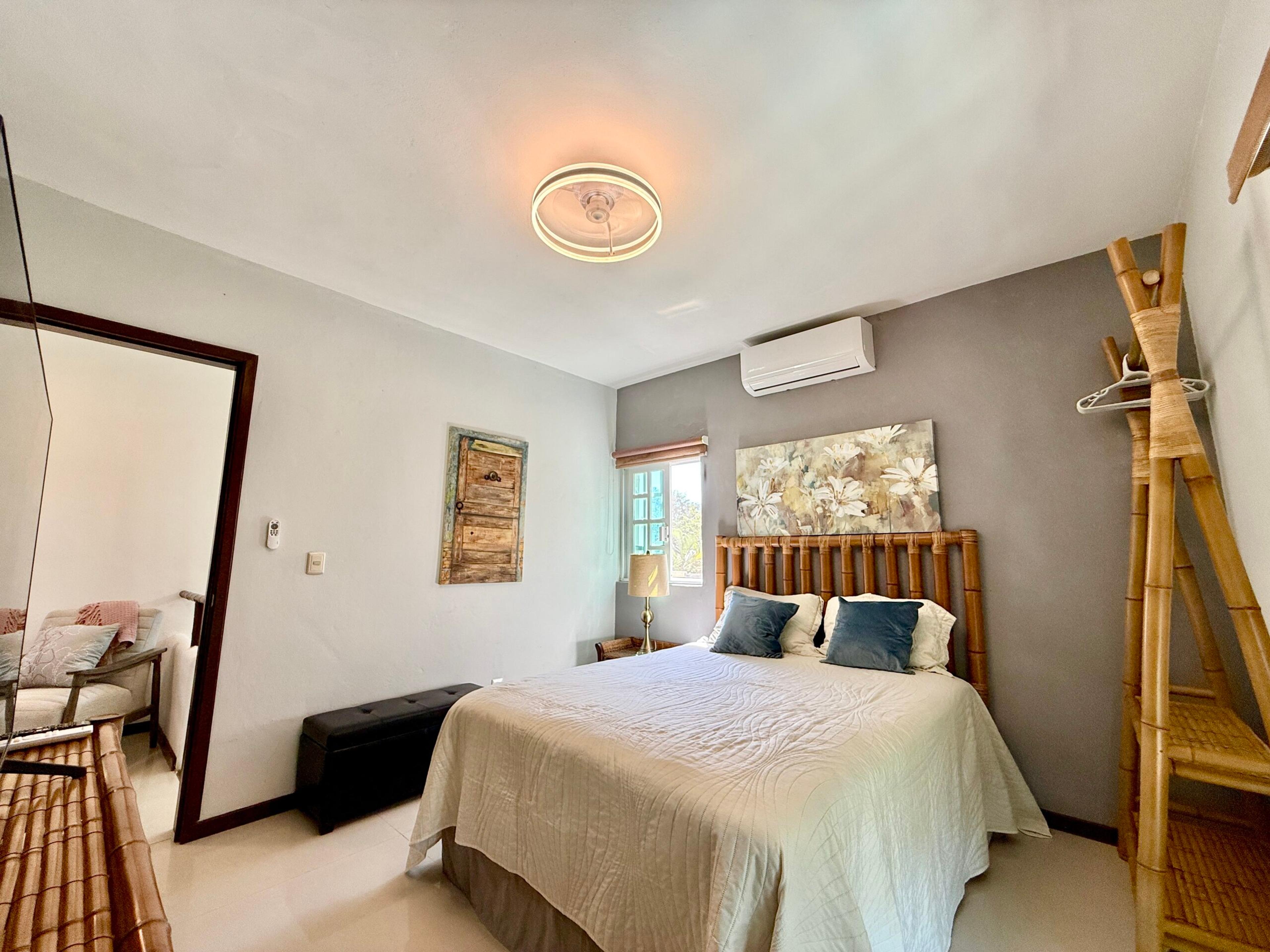 Lol Tun | 5-Bedroom Home with Private Pool — photo 3