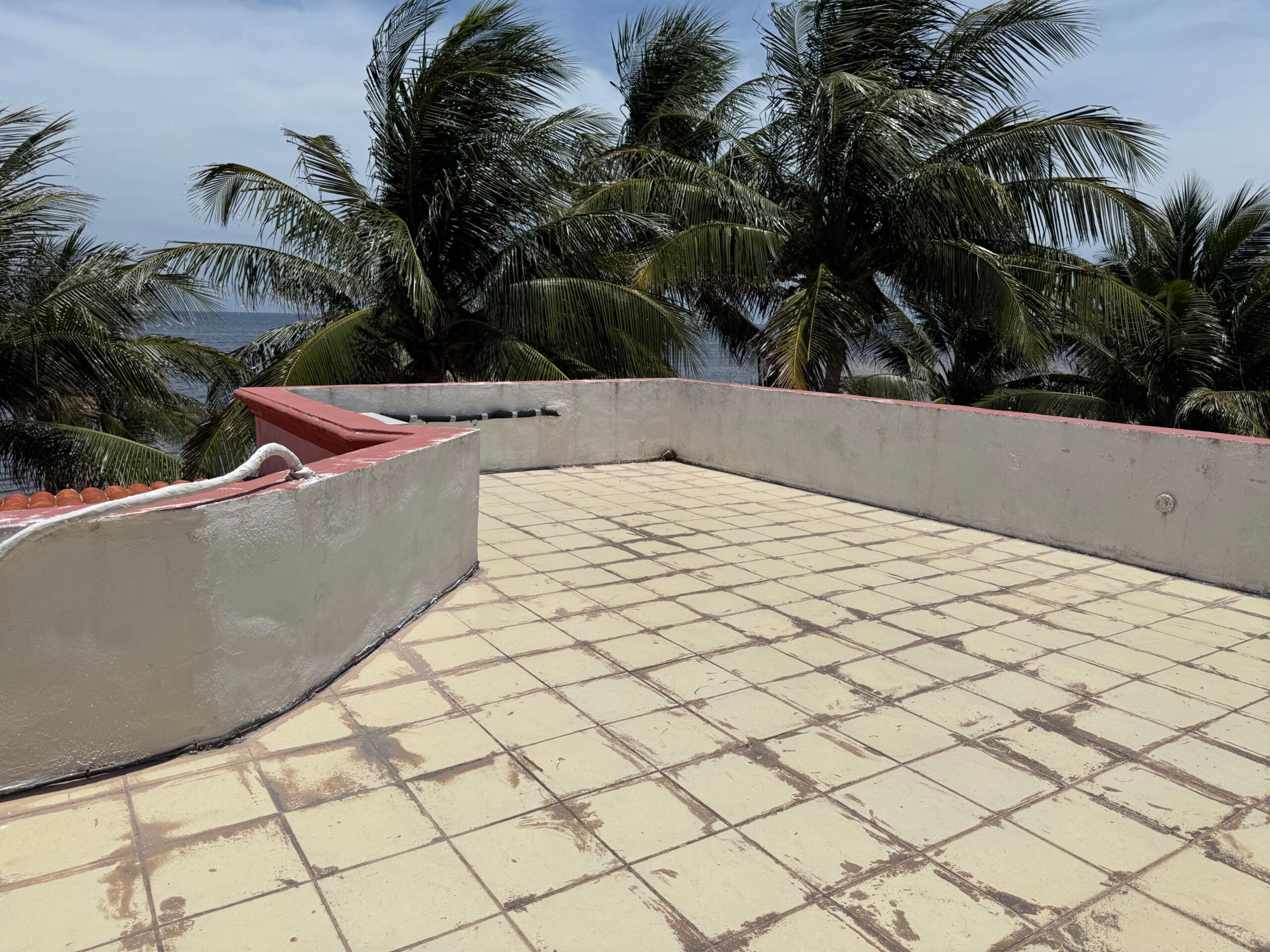 Charming Beachfront Home with Guest Casita — photo 24